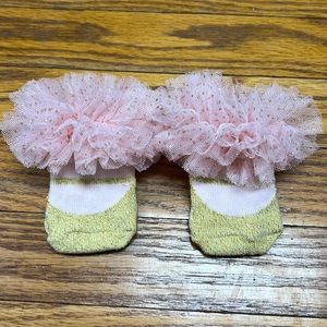 ❤️5/$25❤️2/$15❤️ BOUTIQUE | Frilly tulle Mary Jane glitter socks